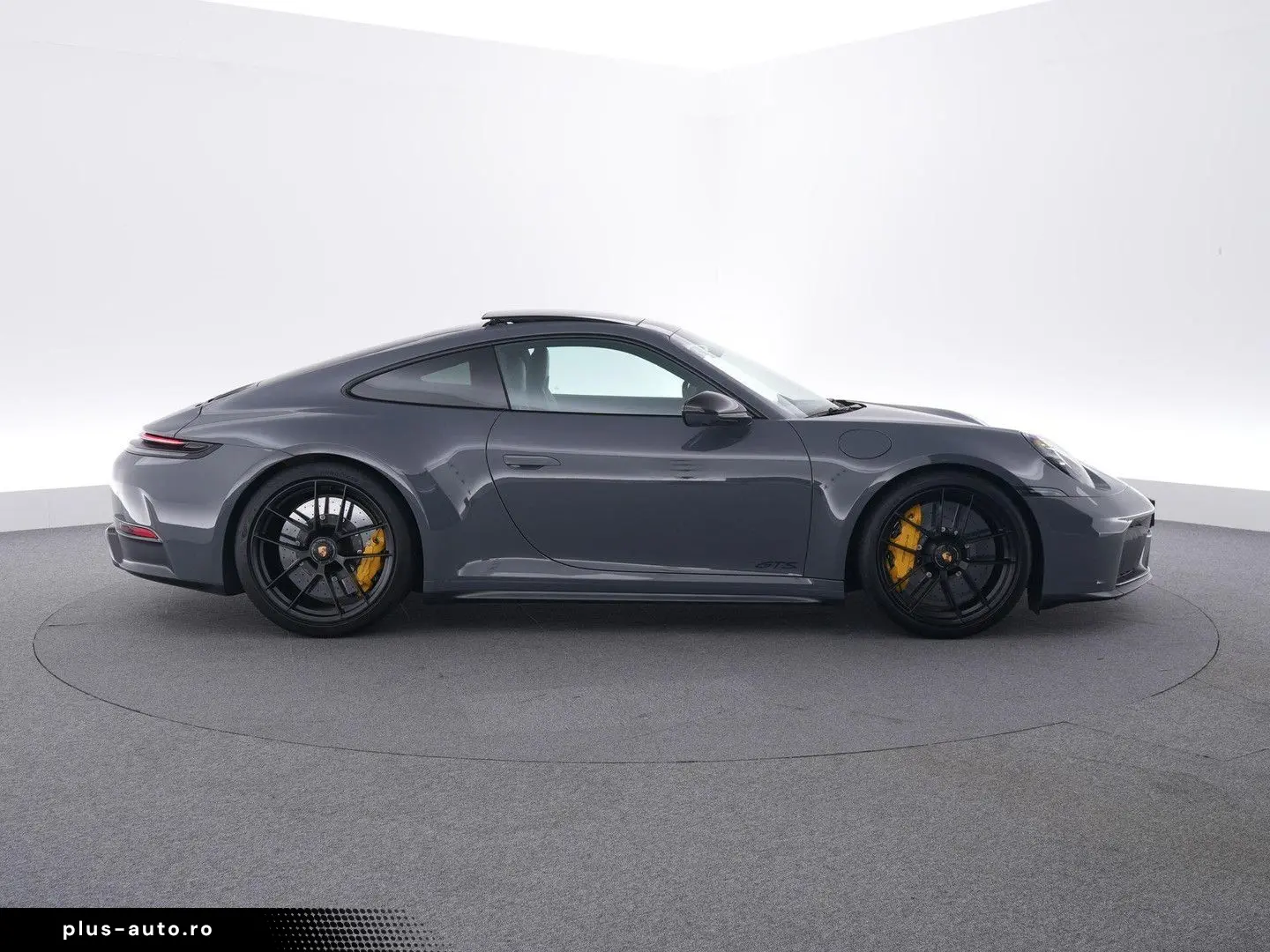 PORSCHE 992 Carrera GTS