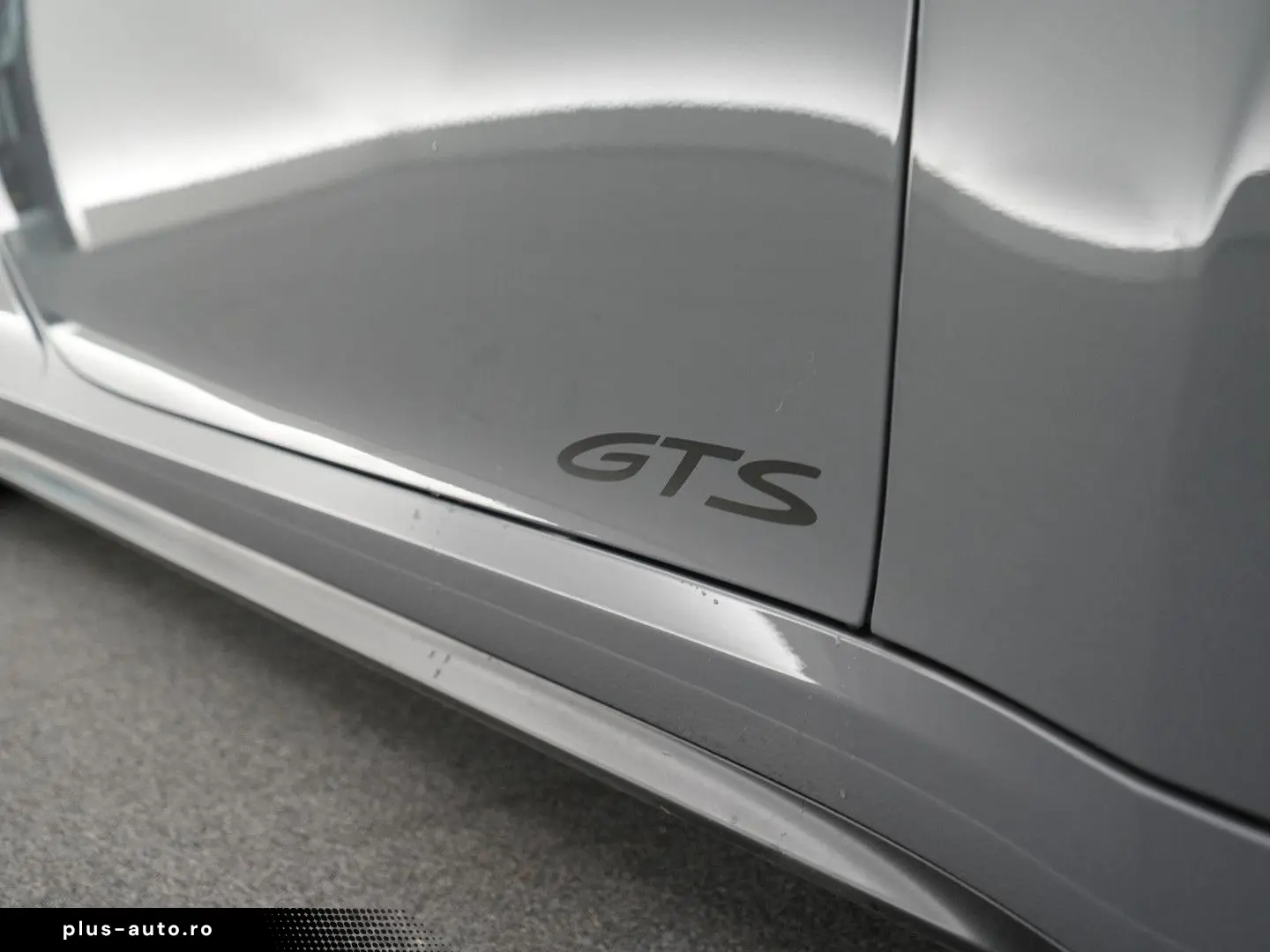 PORSCHE 992 Carrera GTS