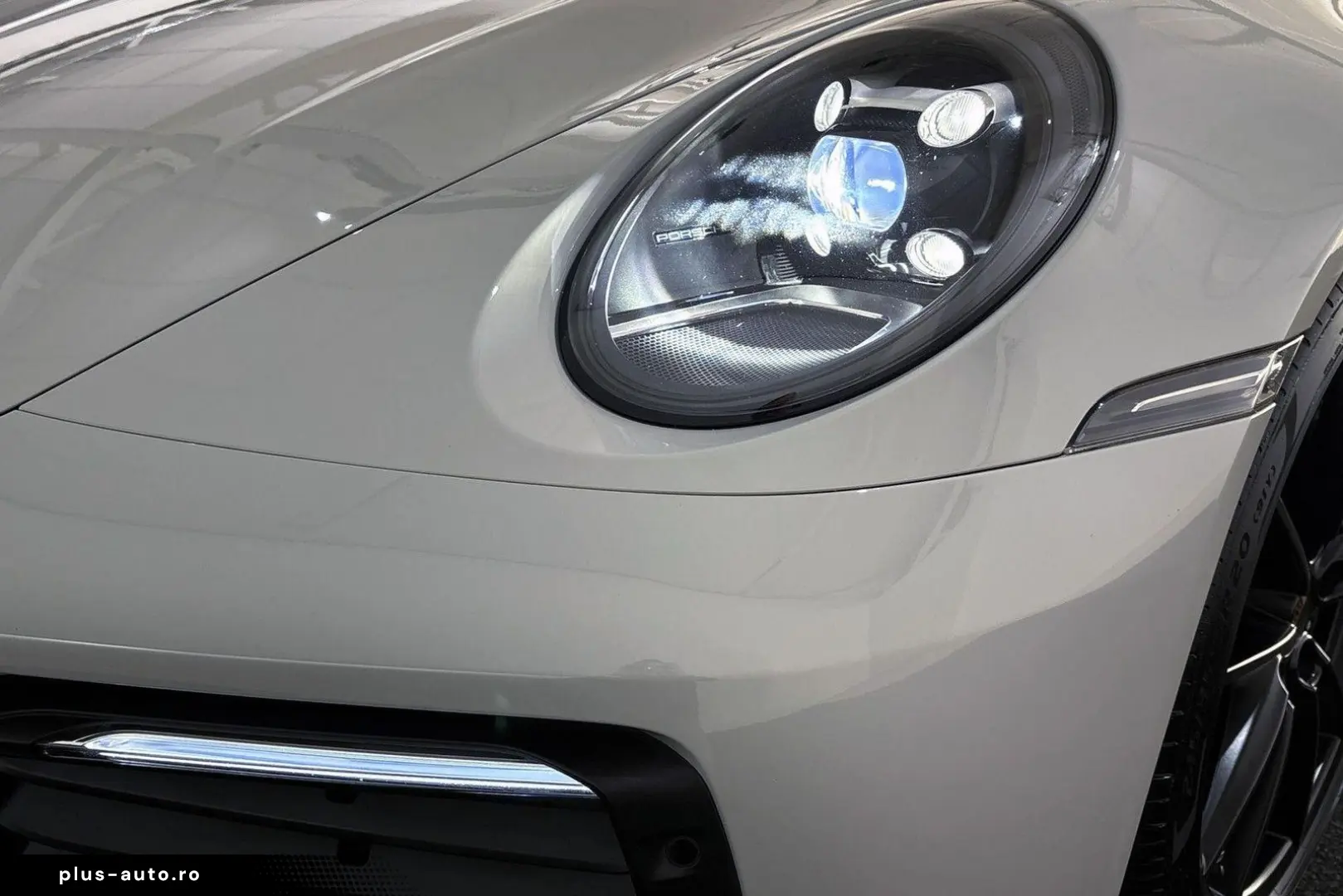 PORSCHE 992 3.0 Carrera