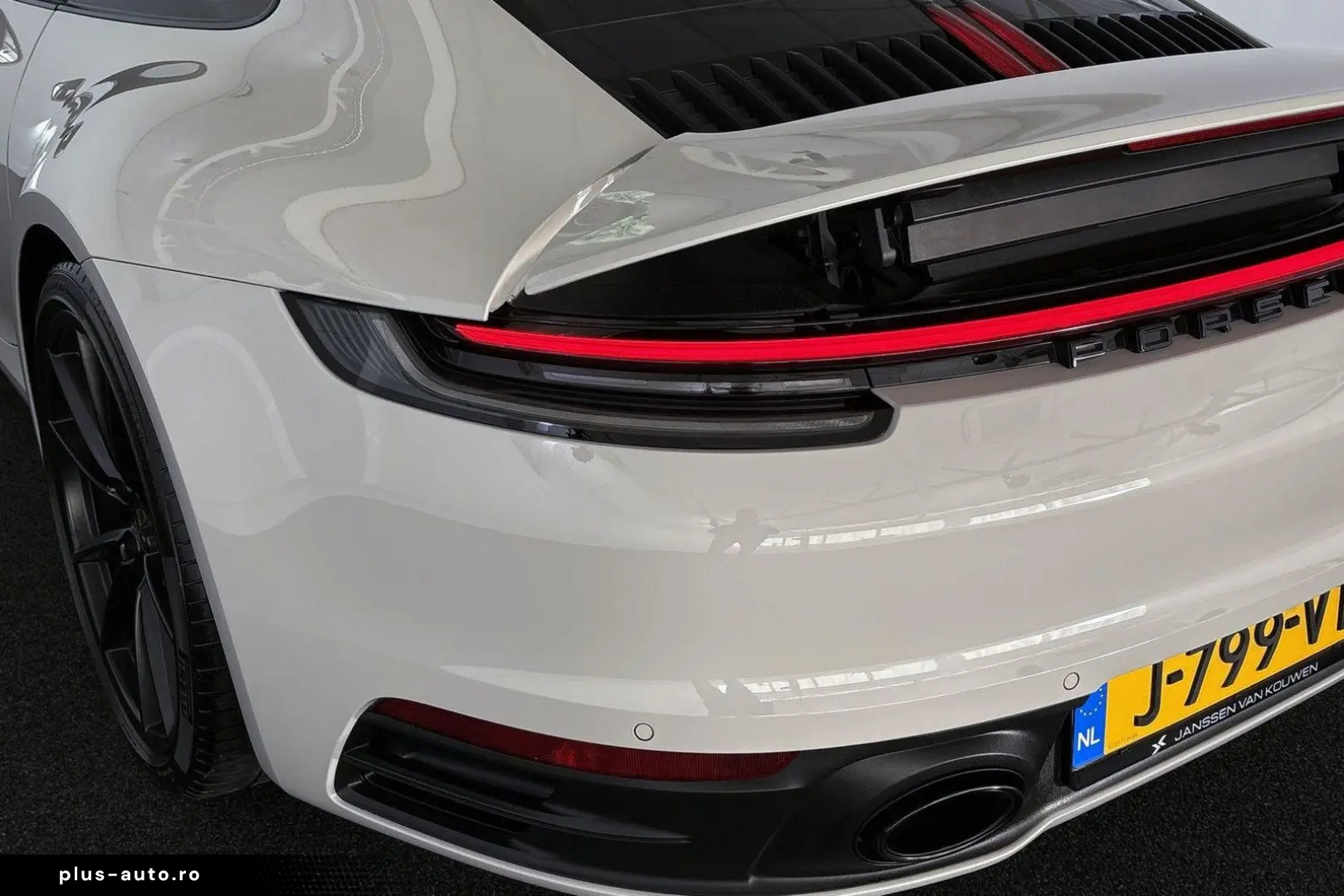 PORSCHE 992 3.0 Carrera