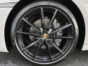 PORSCHE 992 3.0 Carrera