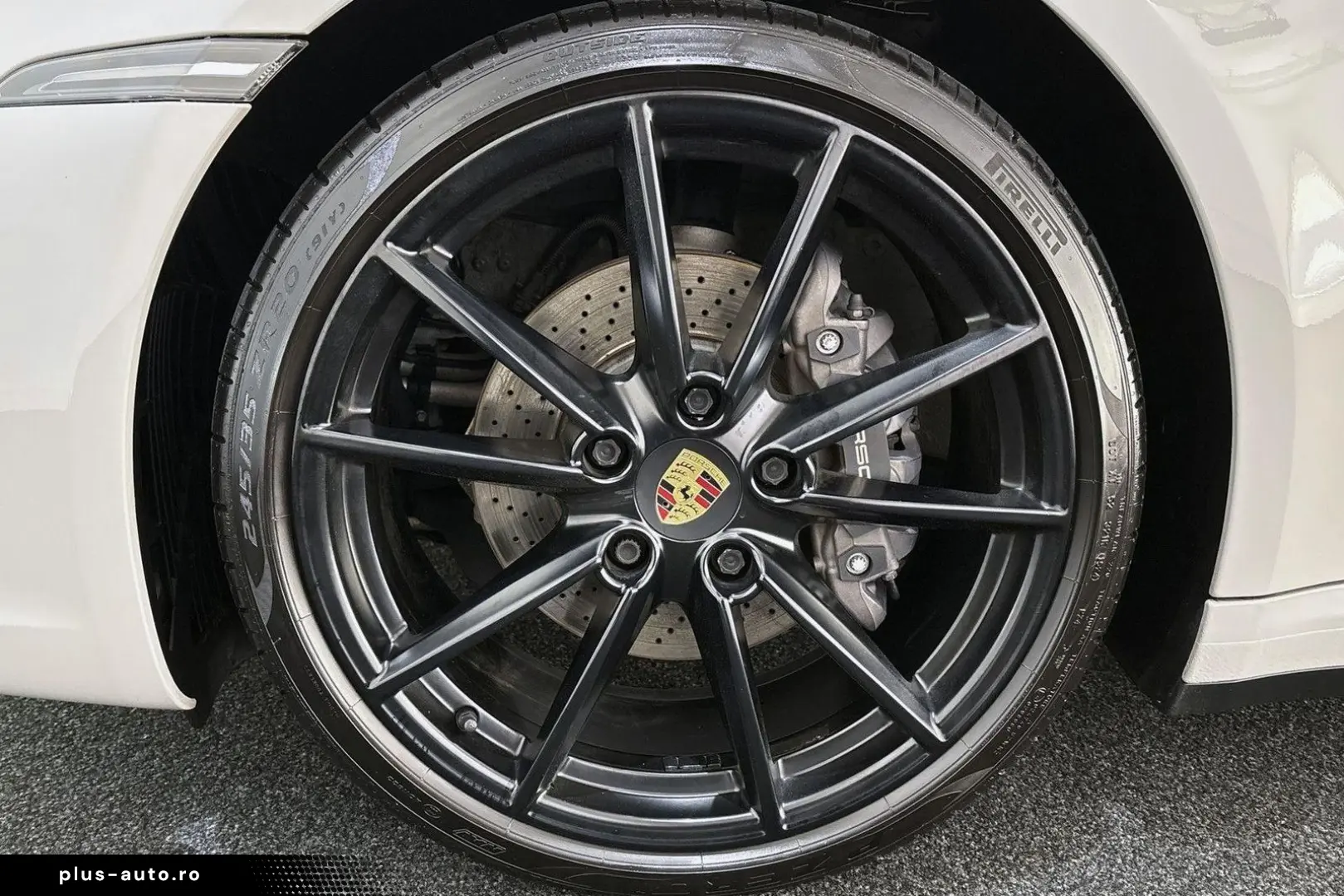 PORSCHE 992 3.0 Carrera