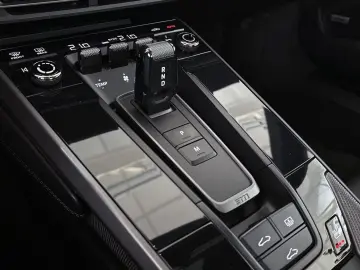 PORSCHE 992 3.0 Carrera