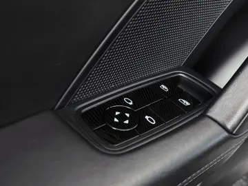 PORSCHE 992 3.0 Carrera