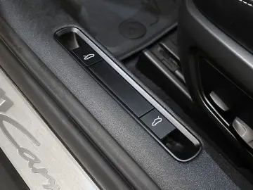 PORSCHE 992 3.0 Carrera
