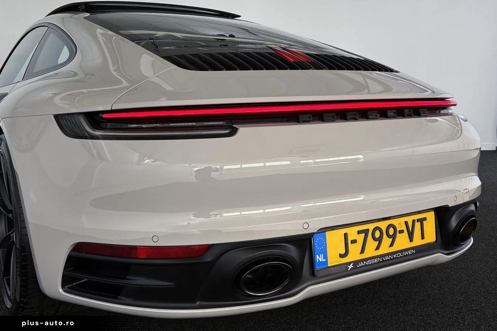 PORSCHE 992 3.0 Carrera
