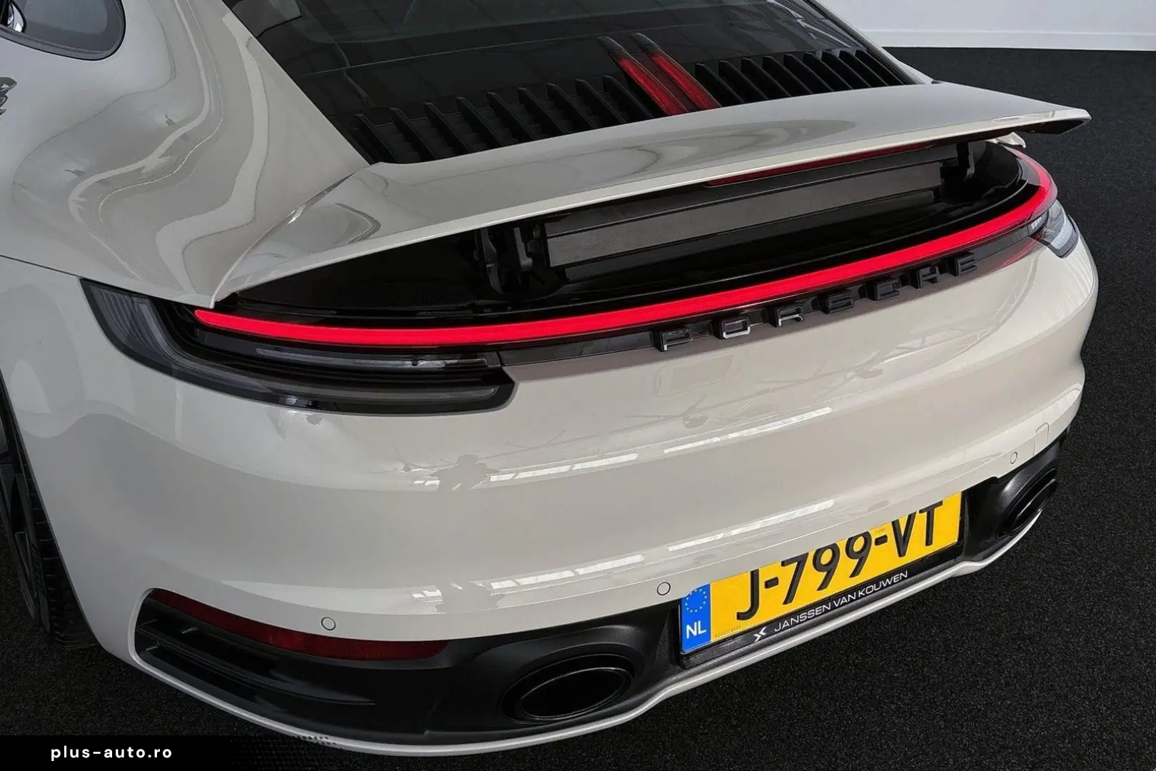PORSCHE 992 3.0 Carrera