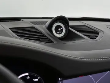 PORSCHE 992 3.0 Carrera