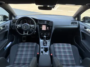 EXCEPTIONAL! Golf 7.5 GTI automat DSG  ACC  LED. PROPRIETAR