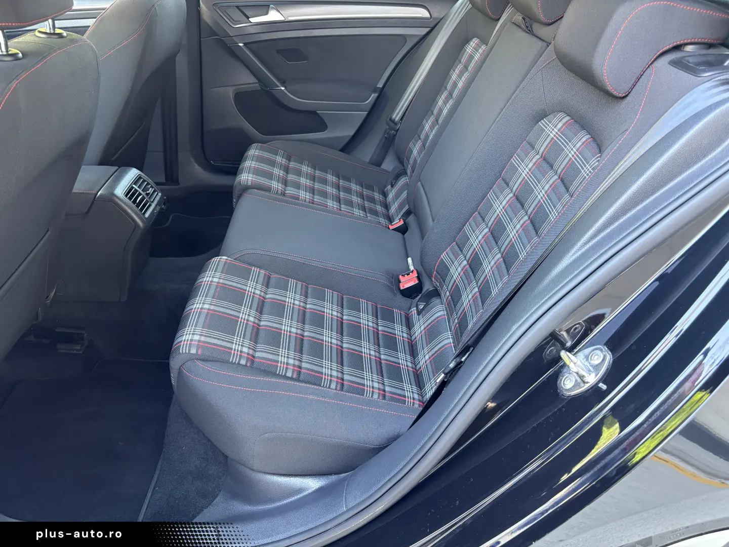 EXCEPTIONAL! Golf 7.5 GTI automat DSG  ACC  LED. PROPRIETAR