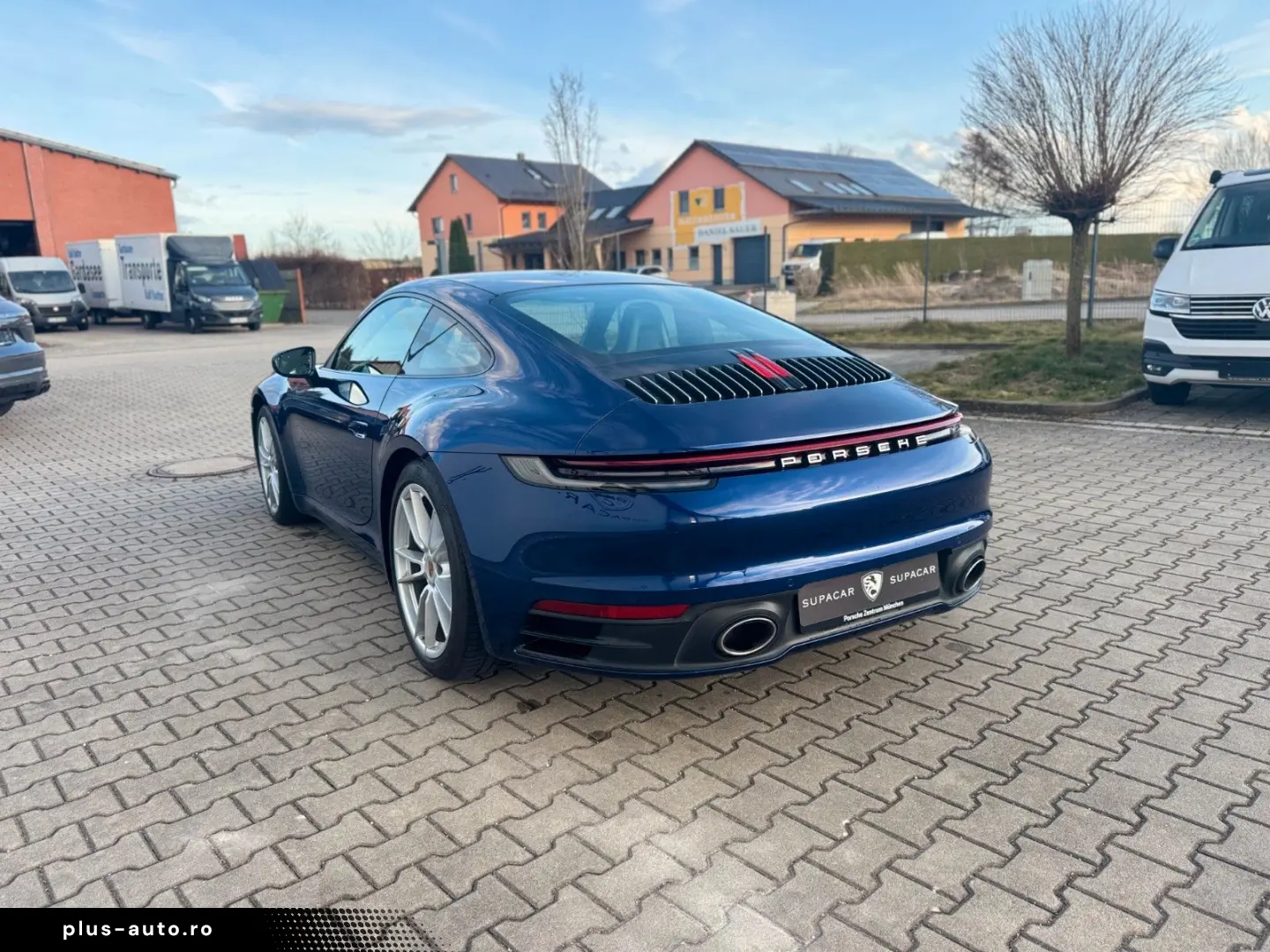 PORSCHE 992 911 Carrera 4  Bose 18Wege Chrono SAGA TOP