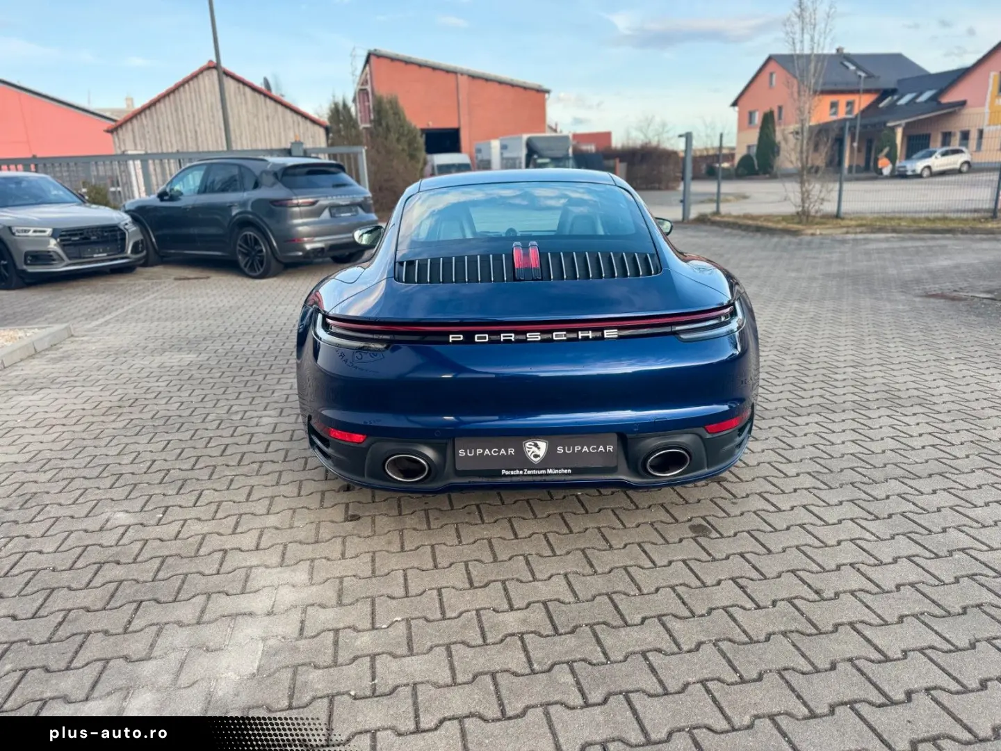 PORSCHE 992 911 Carrera 4  Bose 18Wege Chrono SAGA TOP