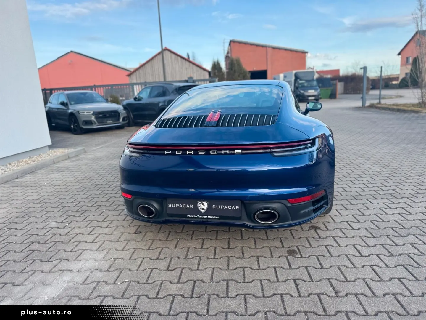 PORSCHE 992 911 Carrera 4  Bose 18Wege Chrono SAGA TOP