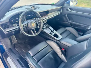 PORSCHE 992 911 Carrera 4  Bose 18Wege Chrono SAGA TOP