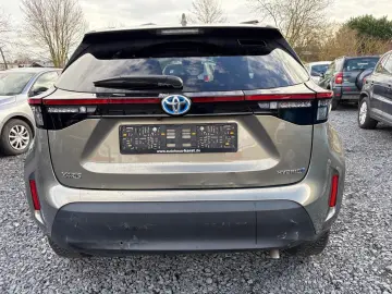 TOYOTA Yaris Cross HYBRID
