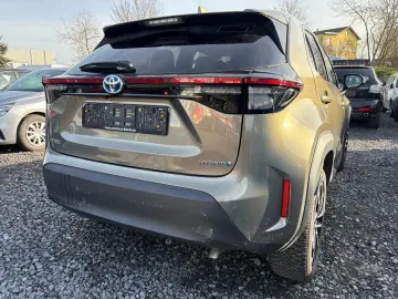 TOYOTA Yaris Cross HYBRID