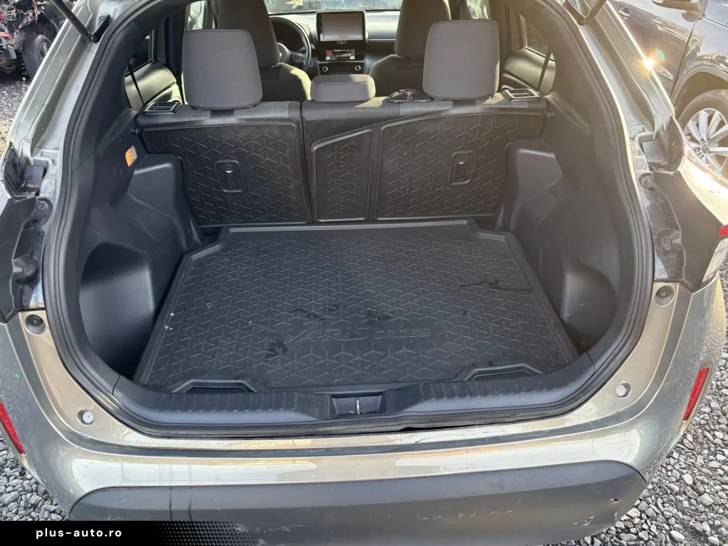 TOYOTA Yaris Cross HYBRID