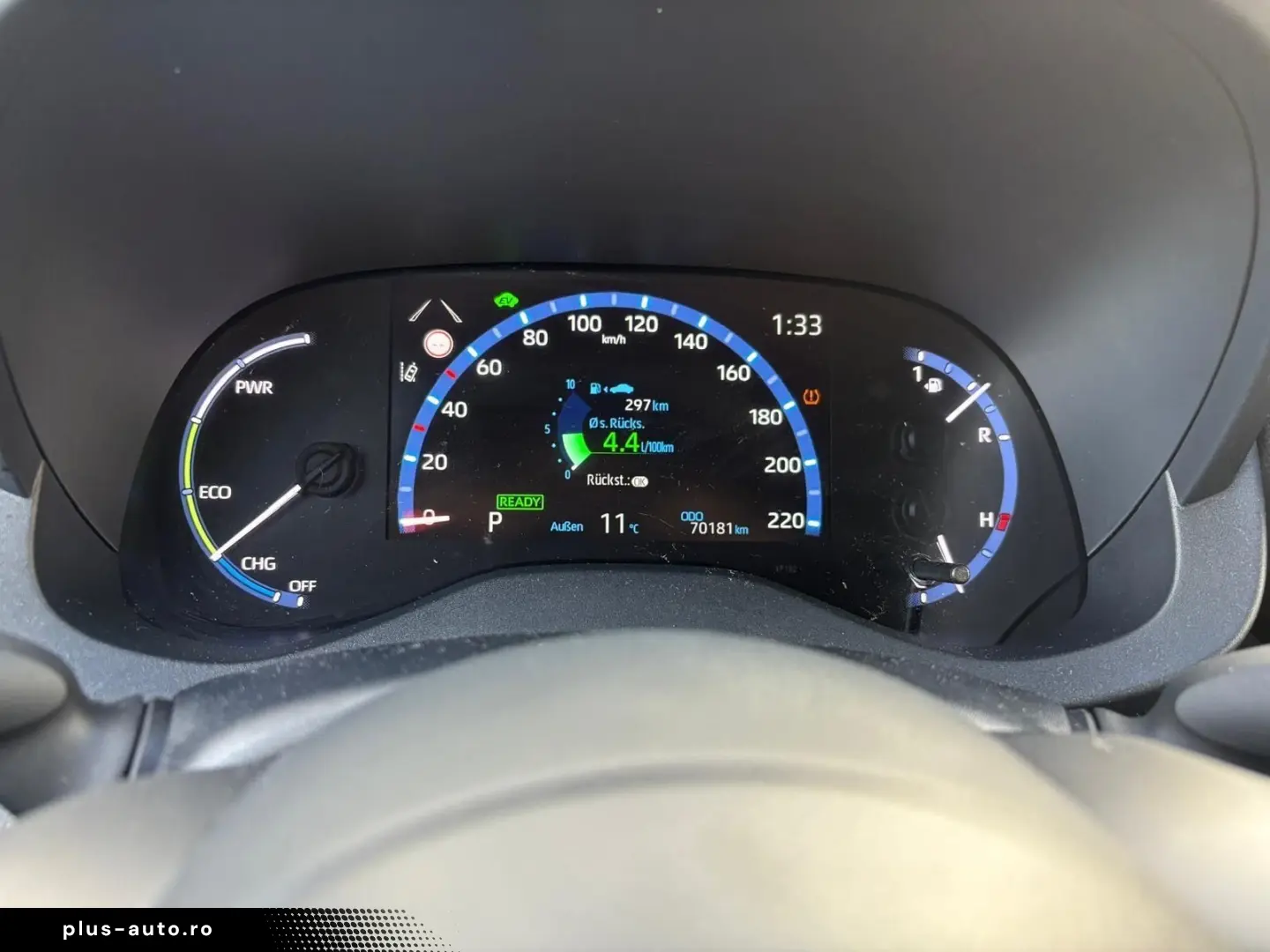 TOYOTA Yaris Cross HYBRID
