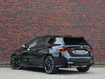 BMW M135i xDrive   M Performance - Pano