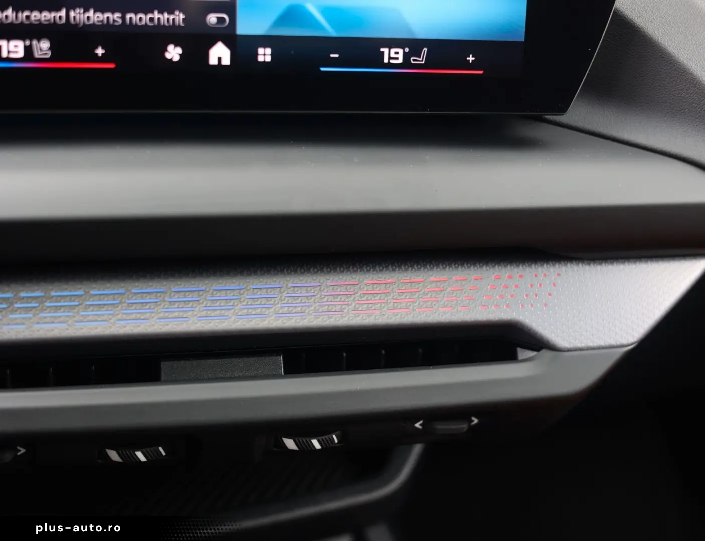 BMW M135i xDrive   M Performance - Pano