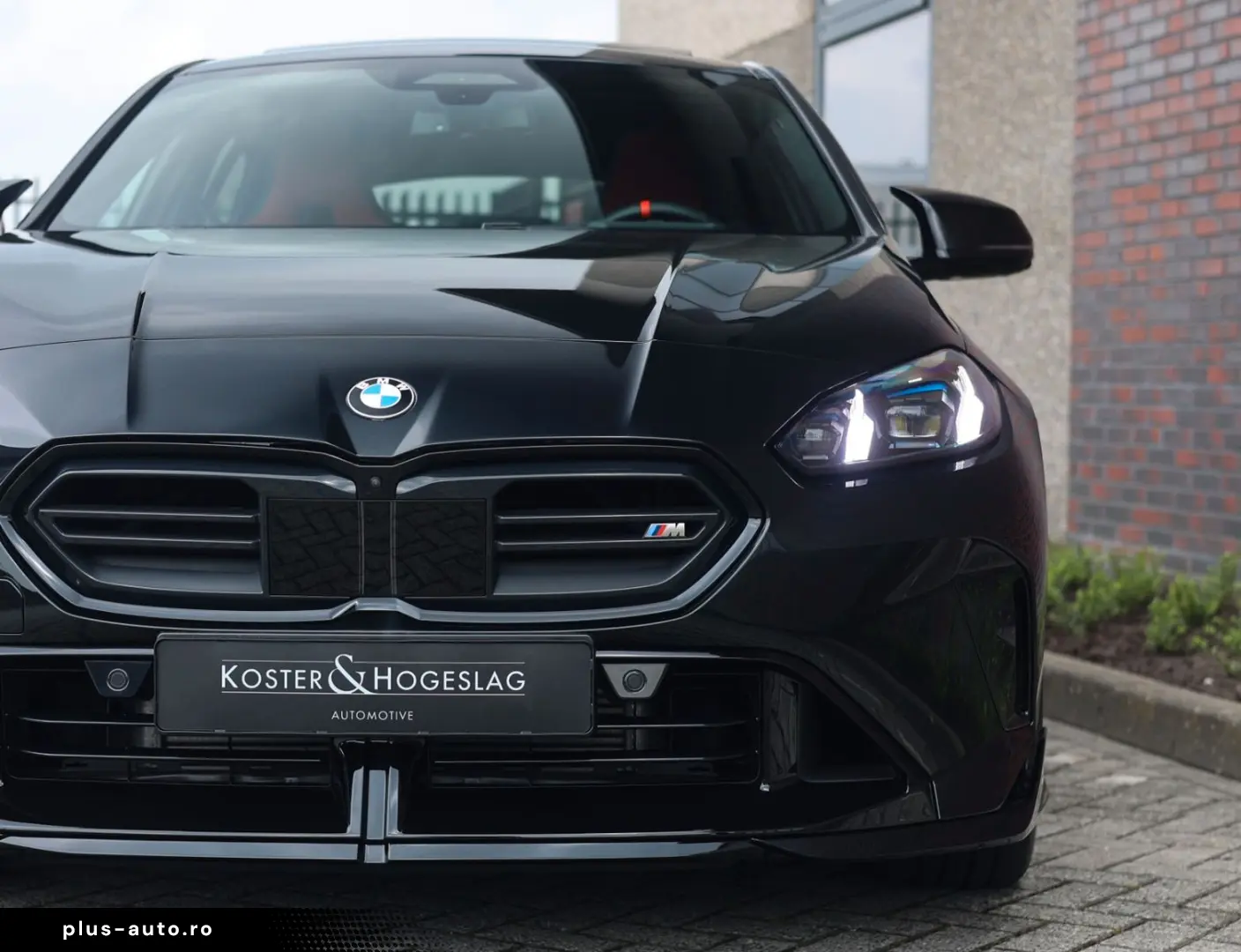 BMW M135i xDrive   M Performance - Pano