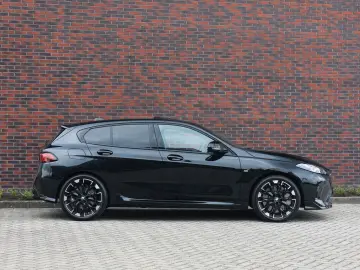 BMW M135i xDrive   M Performance - Pano