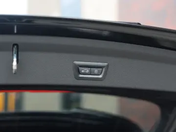 BMW M135i xDrive   M Performance - Pano