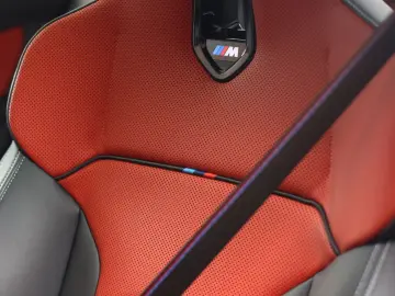 BMW M135i xDrive   M Performance - Pano