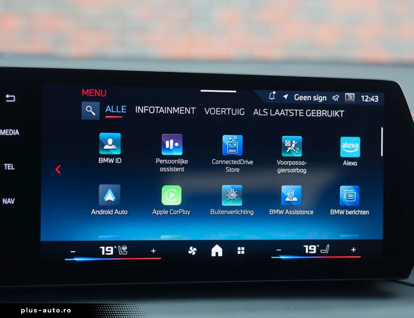 BMW M135i xDrive   M Performance - Pano