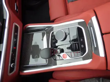 BMW X6 M Compet INDIVIDUAL Lack Sakhir Pano 2xCarbon