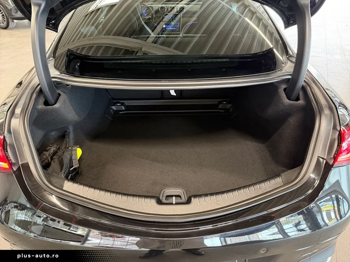 MERCEDES-BENZ CLE 200 Coupé AMG MBUX PANORAMA LED TOTWINKEL