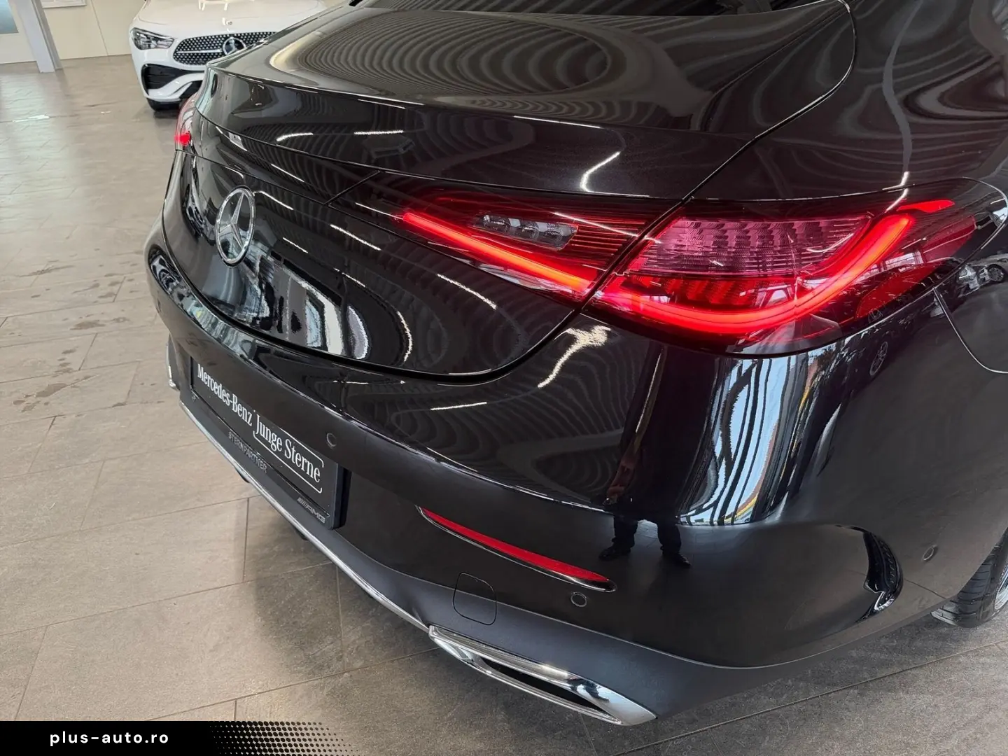 MERCEDES-BENZ CLE 200 Coupé AMG MBUX PANORAMA LED TOTWINKEL
