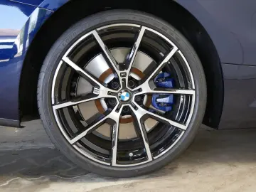 BMW M850i xDrive  Aktivlenkung  Sitzbelüftung  M Tec