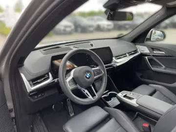 BMW X1 xDrive23i M Sport Pro Pano Head Up Aktivsitz