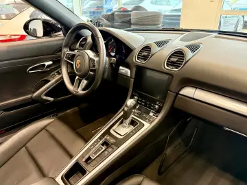 PORSCHE 718 Boxster PDK 20Zoll   Kamera   LED