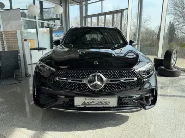 MERCEDES-BENZ GLC 200 4Matic AMG Premium Pano AHK KeylessGO