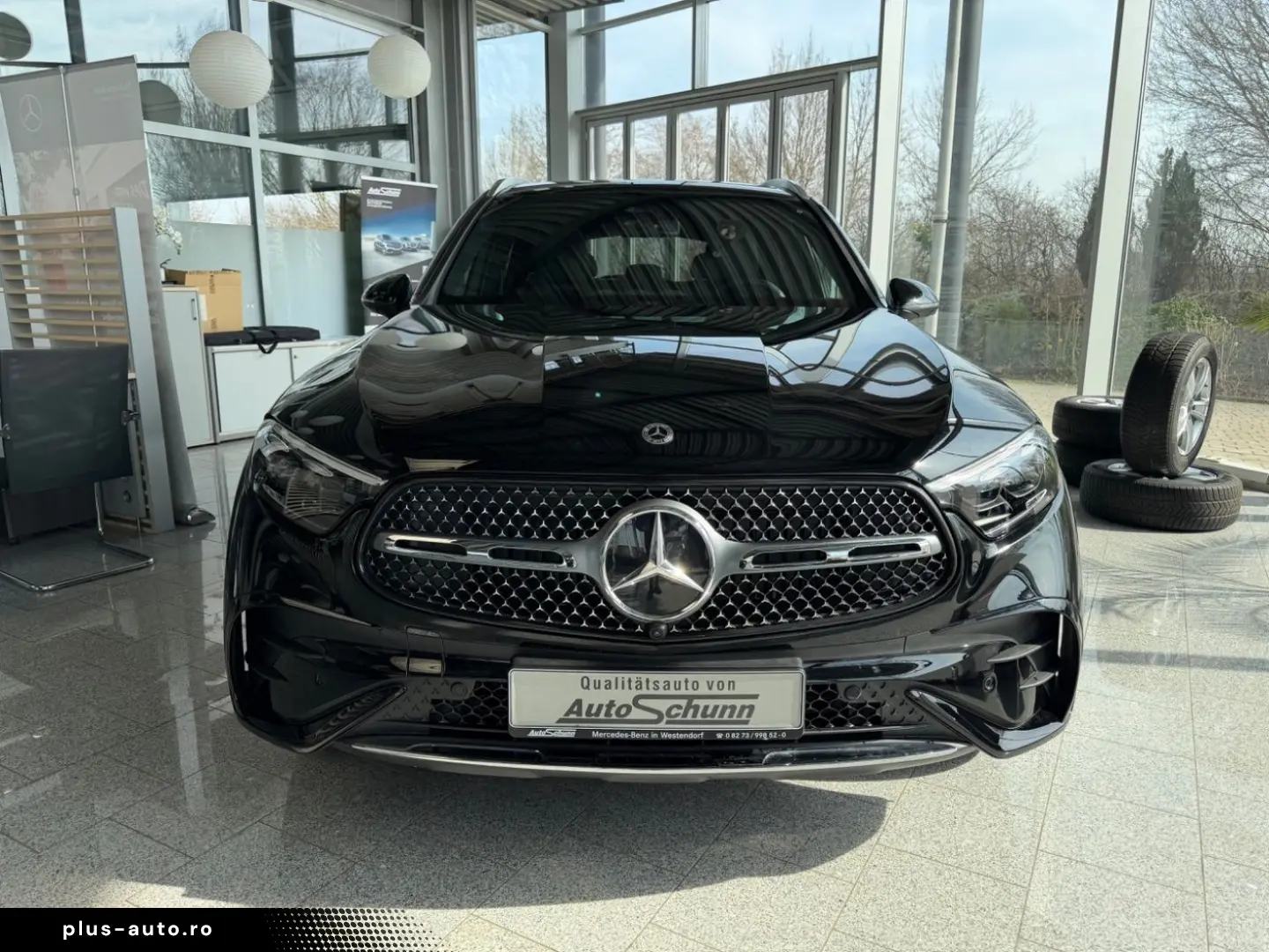 MERCEDES-BENZ GLC 200 4Matic AMG Premium Pano AHK KeylessGO