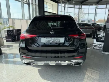 MERCEDES-BENZ GLC 200 4Matic AMG Premium Pano AHK KeylessGO
