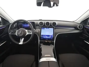 MERCEDES-BENZ C 180 T Avantgarde AHK Distr. Kamera LED