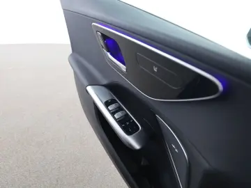 MERCEDES-BENZ C 180 T Avantgarde AHK Distr. Kamera LED