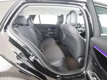 MERCEDES-BENZ C 180 T Avantgarde AHK Distr. Kamera LED