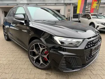 AUDI A1 Sportback 40 TFSI S line  S line