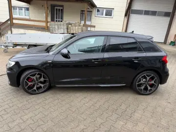AUDI A1 Sportback 40 TFSI S line  S line