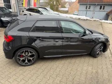 AUDI A1 Sportback 40 TFSI S line  S line