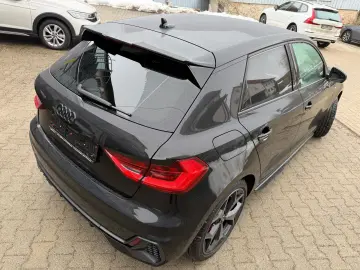 AUDI A1 Sportback 40 TFSI S line  S line