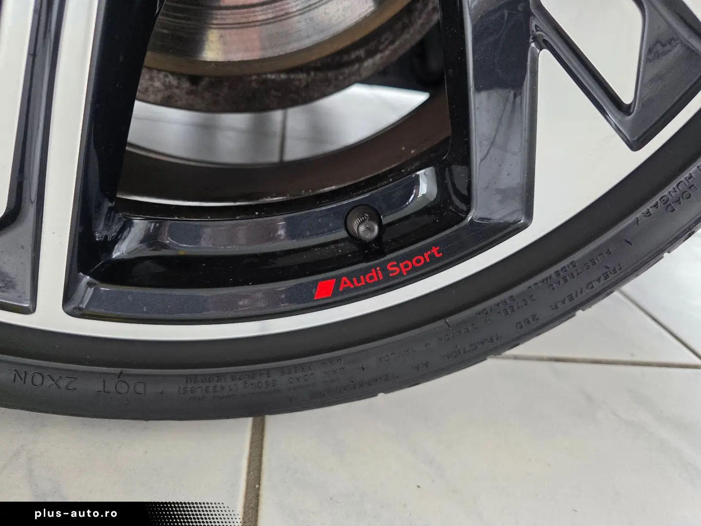 AUDI A4 Avant 40 TFSI quattro S Line