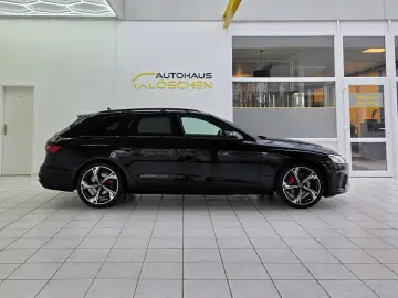 AUDI A4 Avant 40 TFSI quattro S Line