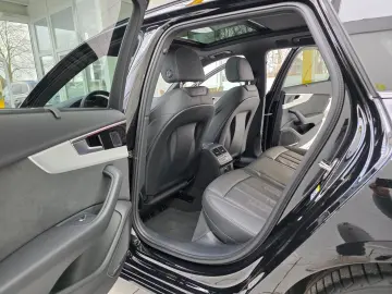 AUDI A4 Avant 40 TFSI quattro S Line