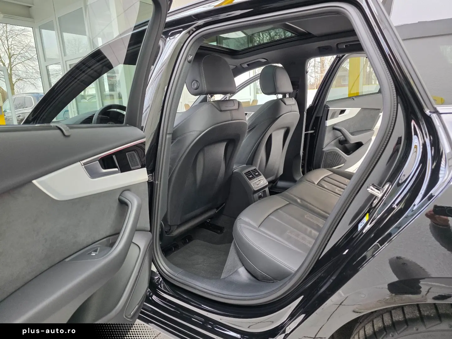 AUDI A4 Avant 40 TFSI quattro S Line