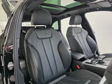 AUDI A4 Avant 40 TFSI quattro S Line